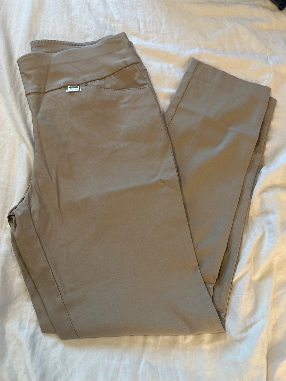 Anne Klein Women’s Size 6 Taupe Slim Straight Leg Dress Pants